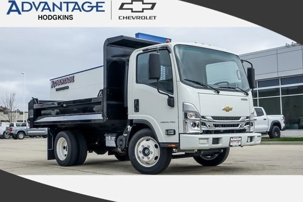 2024 Chevrolet Silverado 4500HD Base photo 1