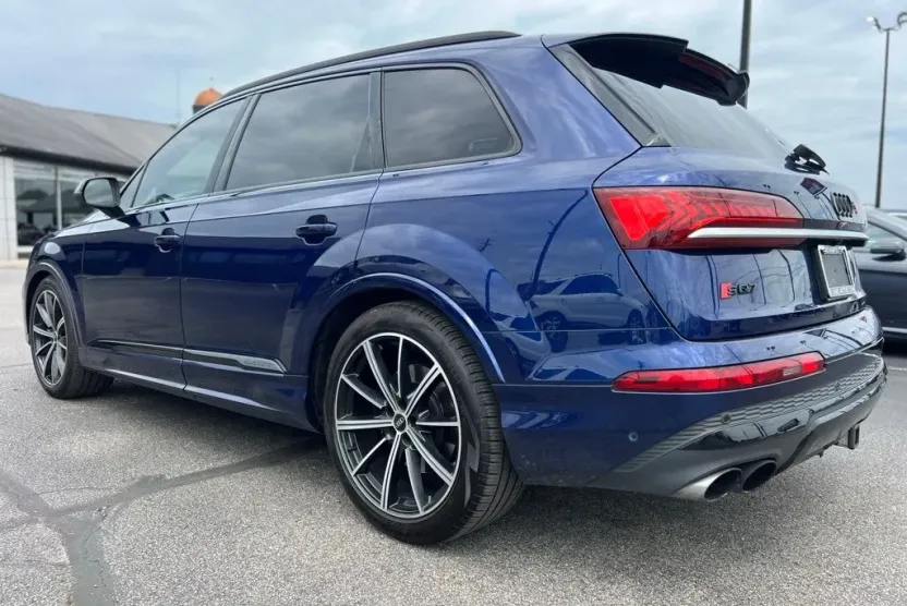 2021 Audi SQ7 Prestige photo 1