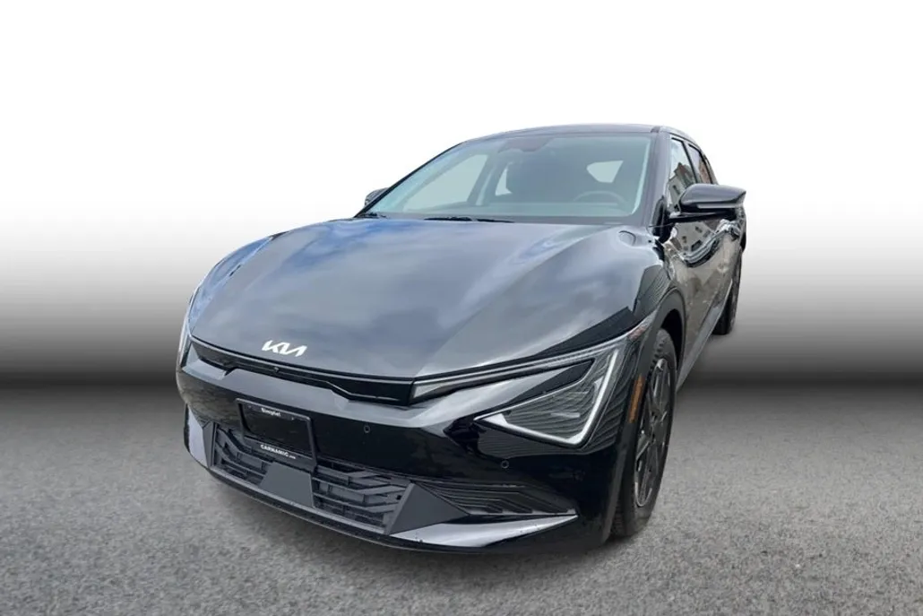 2025 Kia EV6 Light photo 1