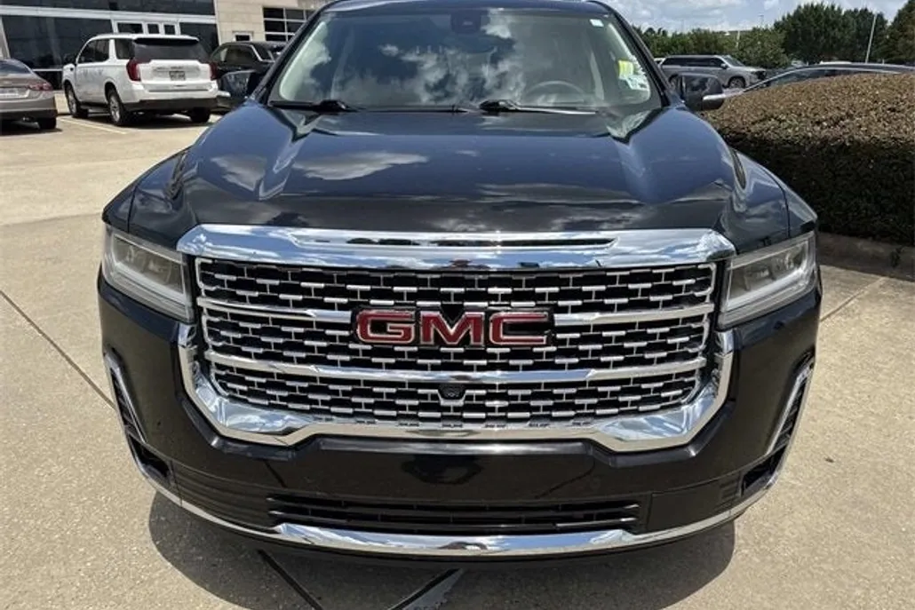 2023 Gmc Acadia Denali photo 1