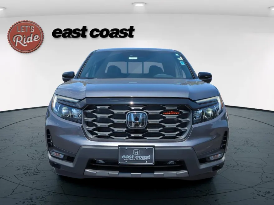 2025 Honda Ridgeline TrailSport photo 1