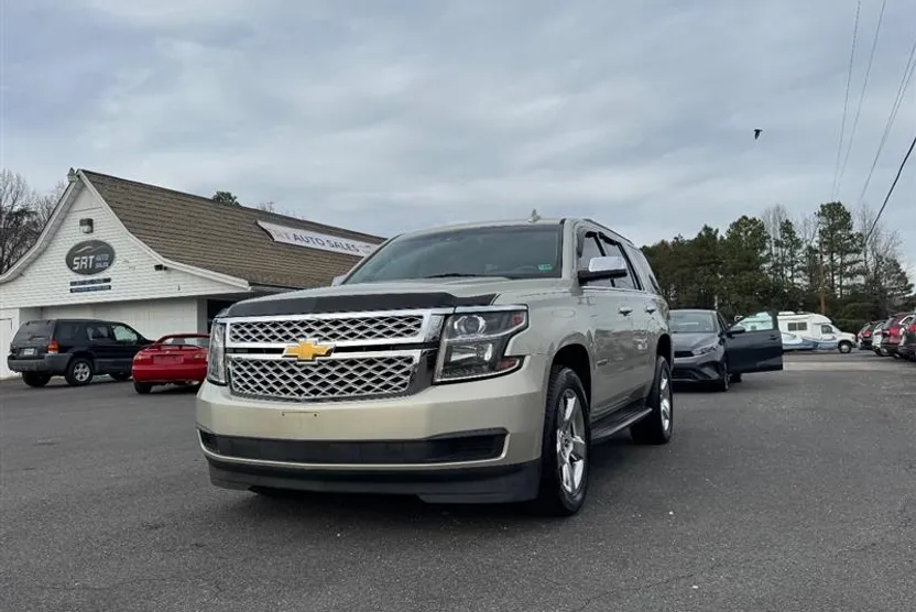 2015 Chevrolet Tahoe LT photo 1