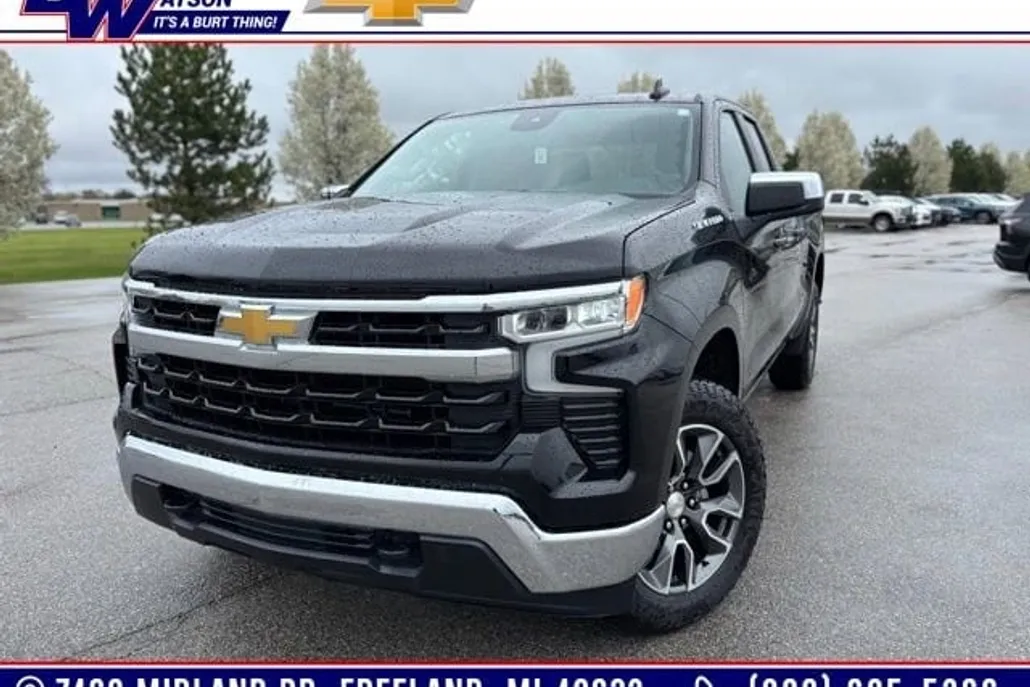 2024 Chevrolet Silverado 1500 LT photo 1