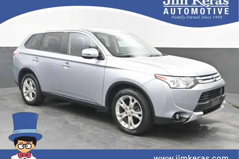 2015 Mitsubishi Outlander SE photo 1