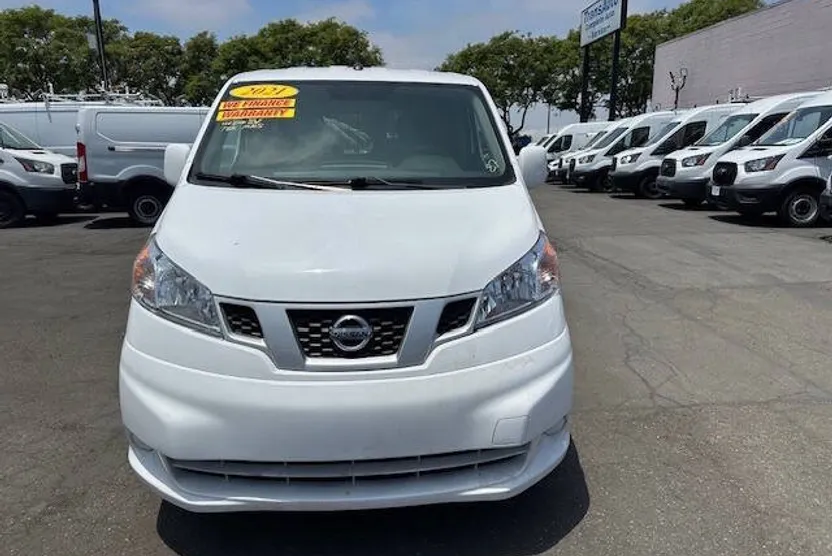 2021 Nissan NV200 SV photo 1