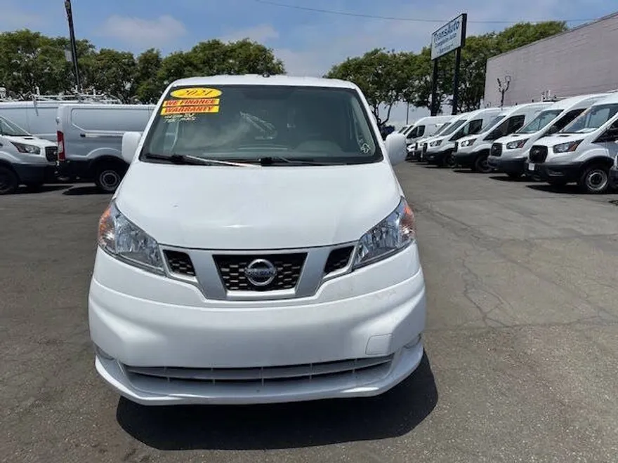 2021 Nissan NV200 SV photo 1