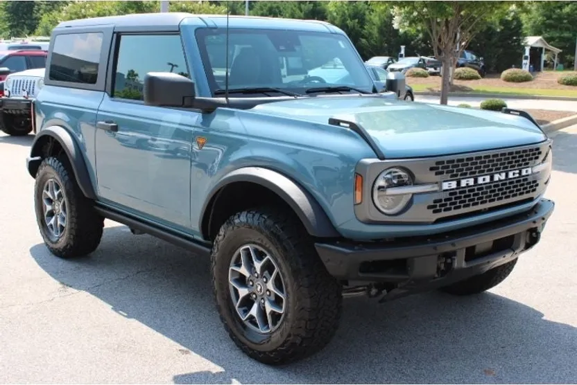 2023 Ford Bronco Badlands photo 1
