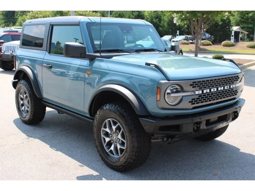 2023 Ford Bronco Badlands photo 1