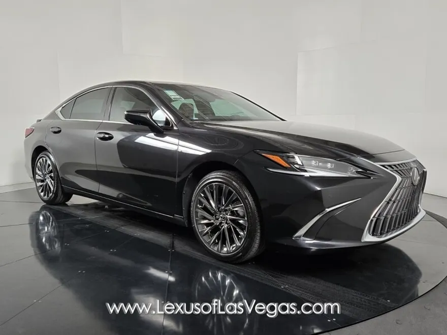 2025 Lexus ES 300h Luxury photo 1