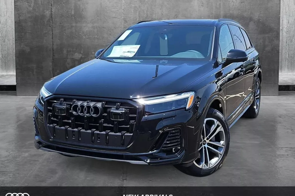 2025 Audi Q7 45 Premium Plus photo 1