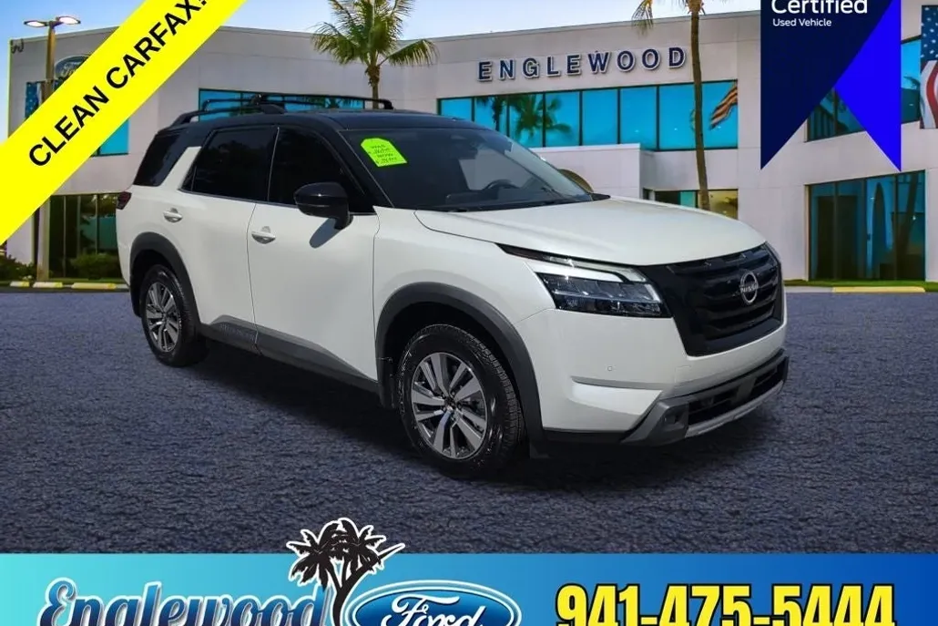 2023 Nissan Pathfinder SL photo 1