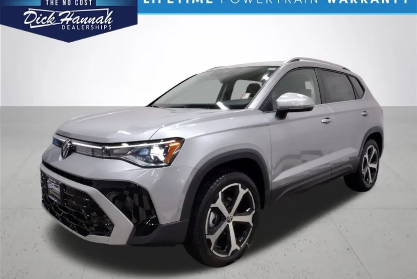 2025 Volkswagen Taos SEL photo 1
