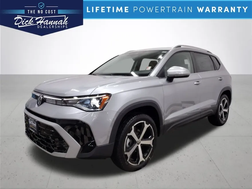 2025 Volkswagen Taos SEL photo 1