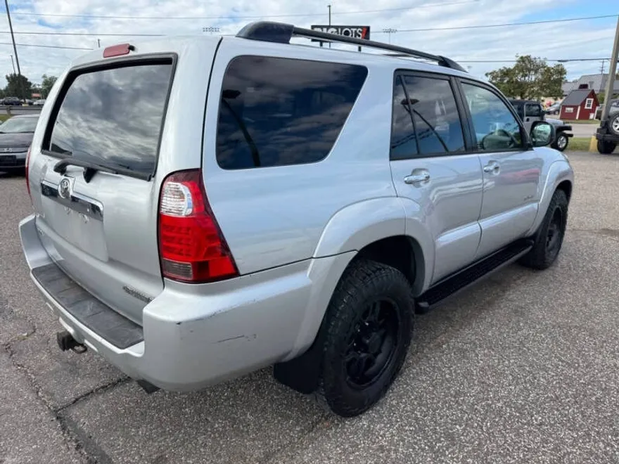 2006 Toyota 4Runner SR5 photo 1