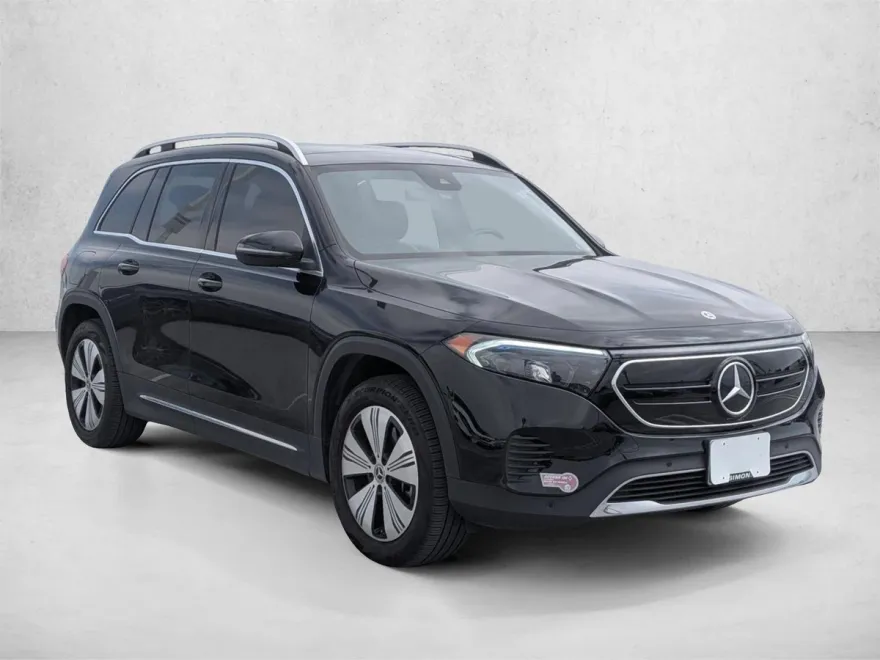 2023 Mercedes Benz EQB 300 4MATIC photo 1