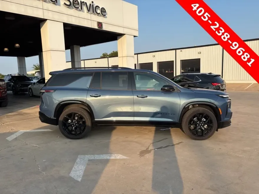 2024 Chevrolet Traverse RS photo 1