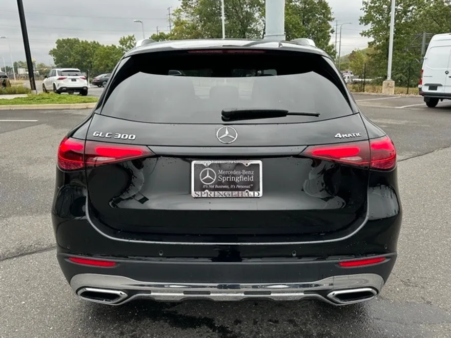 2023 Mercedes Benz GLC 300 4MATIC photo 1