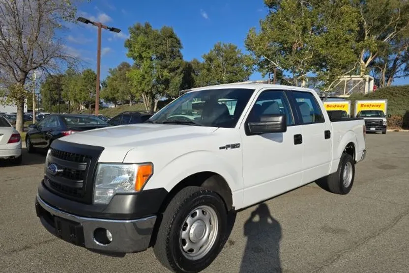 2013 Ford F-150 photo 1