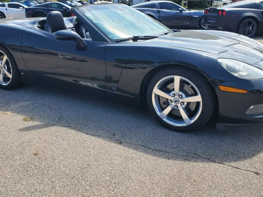 2008 Chevrolet Corvette Convertible photo 1
