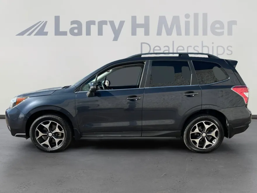 2014 Subaru Forester 2.0XT Touring photo 1