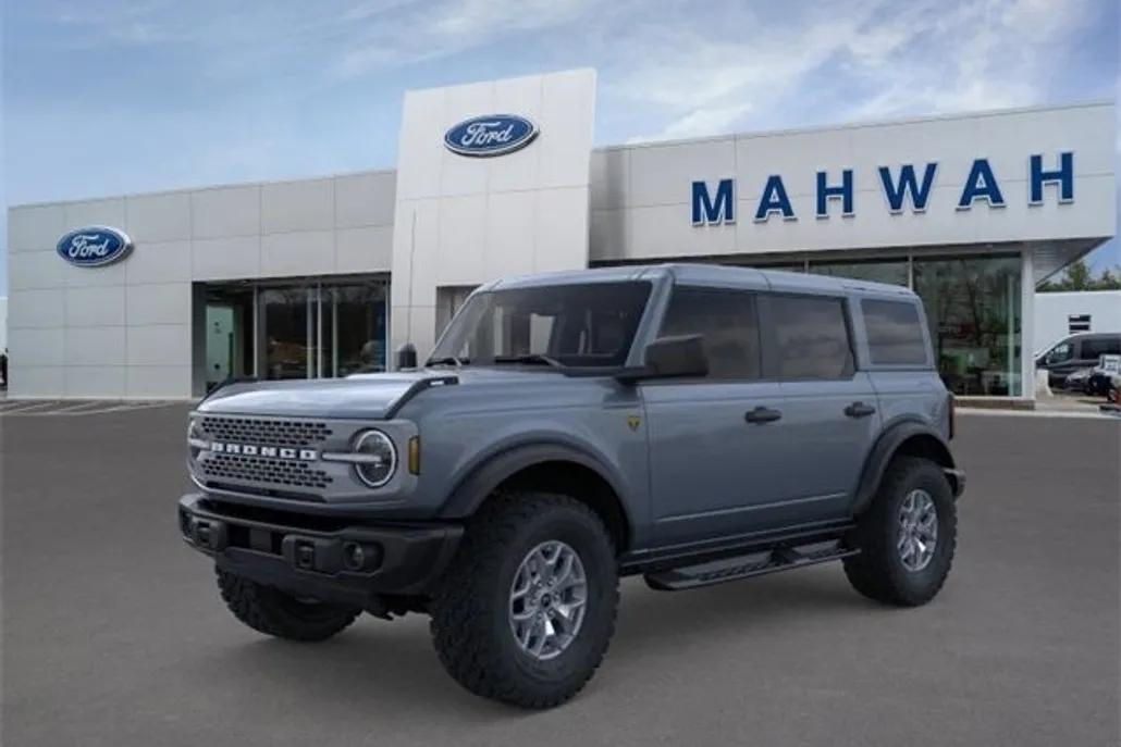2025 Ford Bronco Badlands photo 1