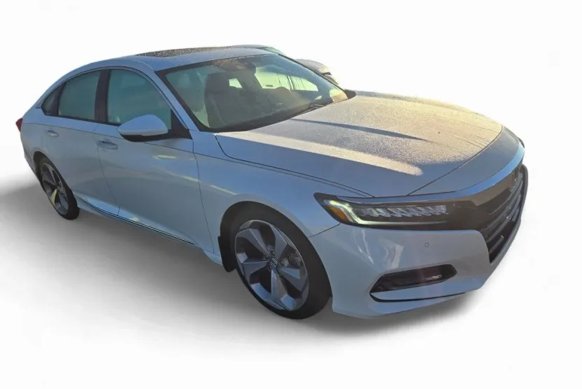 2018 Honda Accord Touring 1.5T photo 1