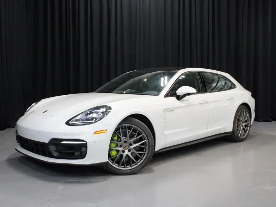 2023 Porsche Panamera 4 E-Hybrid Sport Turismo photo 1