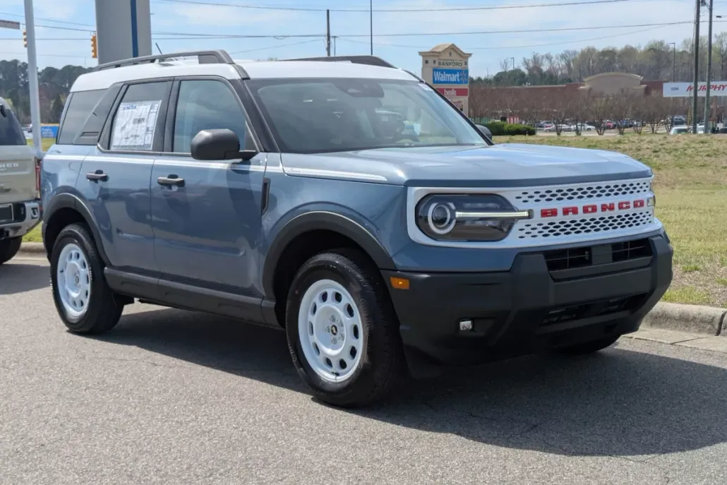 2025 Ford Bronco Sport Heritage photo 1