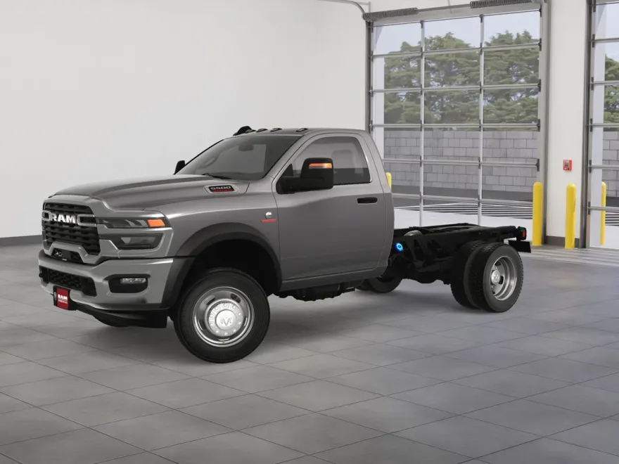 2025 Ram 5500 Tradesman photo 1