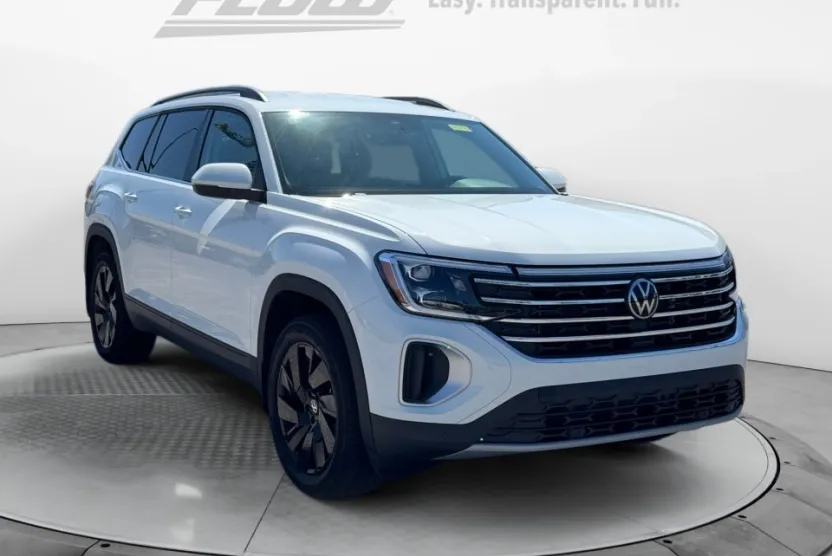 2025 Volkswagen Atlas SE Technology photo 1
