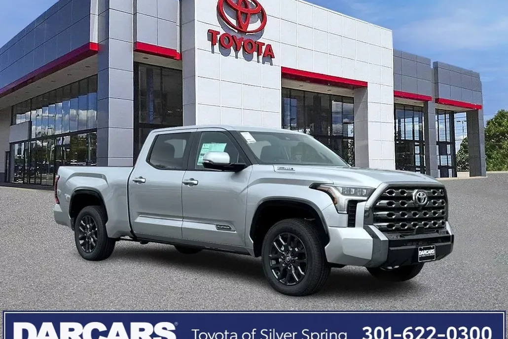 2025 Toyota Tundra Platinum photo 1
