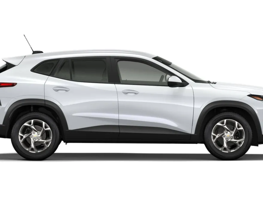 2026 Chevrolet Trax LS photo 1