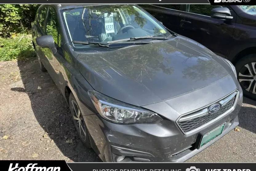 2019 Subaru Impreza 2.0i Premium photo 1