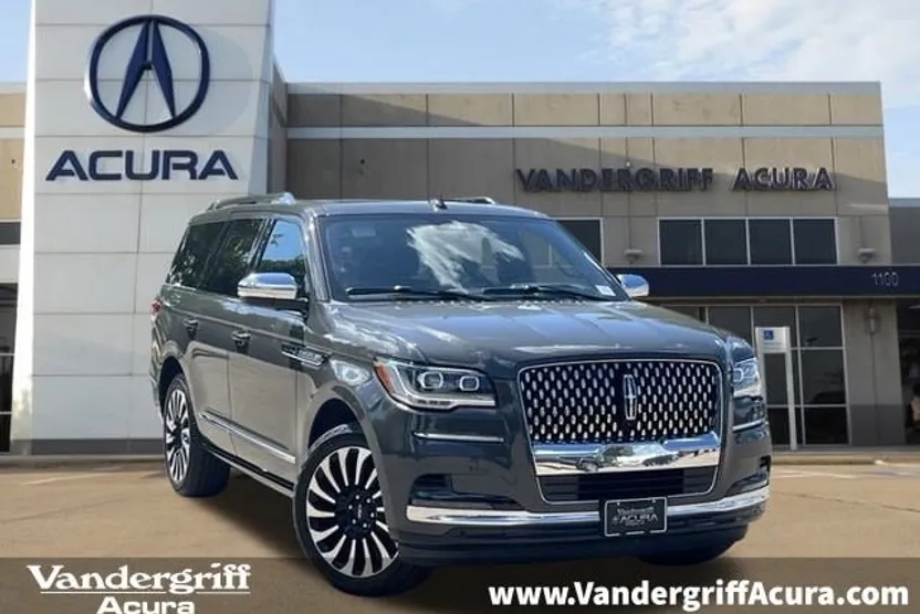 2023 Lincoln Navigator Black Label photo 1