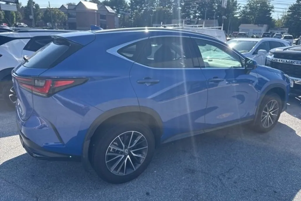 2024 Lexus NX 250 photo 1