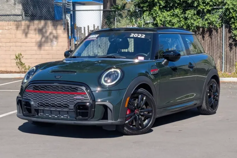 2022 Mini Cooper 2 Door Hardtop photo 1