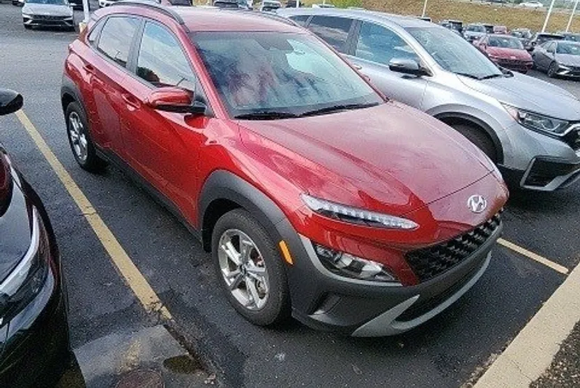 2023 Hyundai Kona SEL photo 1