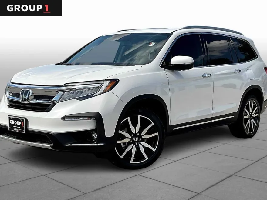 2022 Honda Pilot Touring photo 1