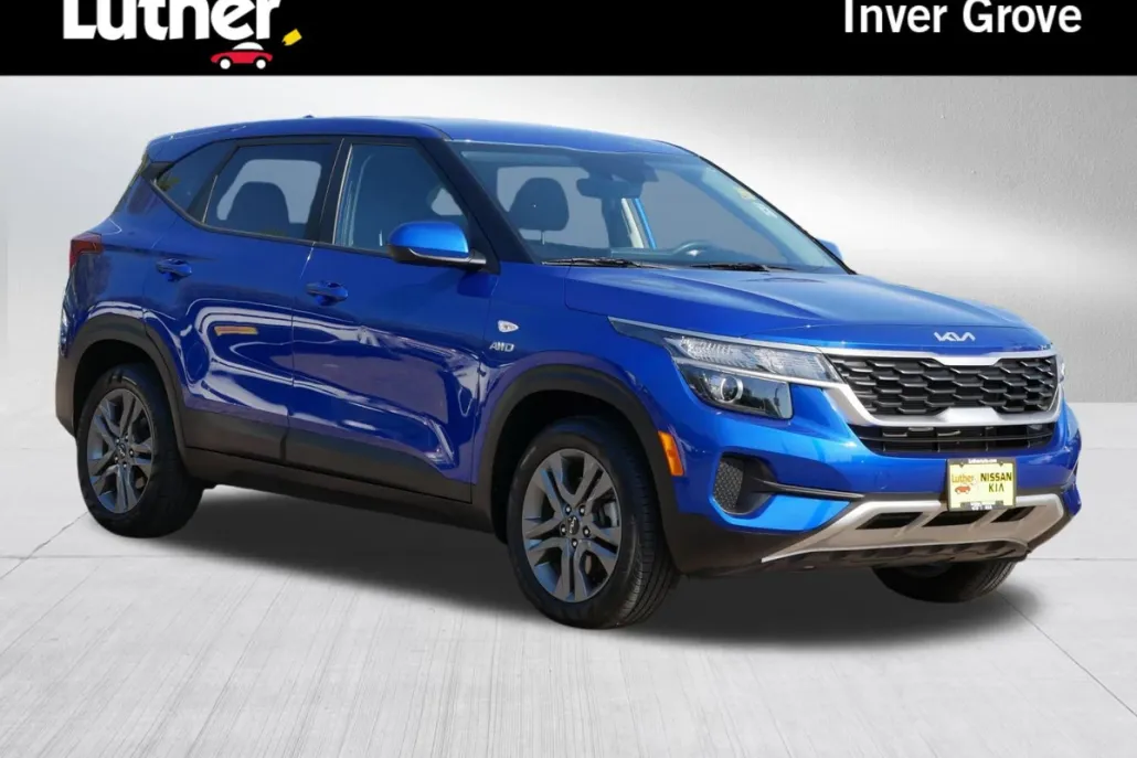 2023 Kia Seltos LX photo 1