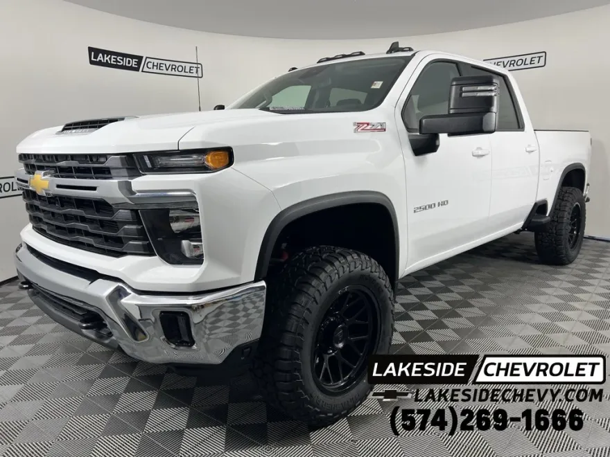 2025 Chevrolet Silverado 2500HD LT photo 1