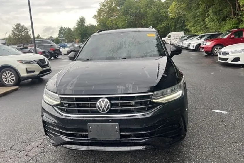 2022 Volkswagen Tiguan SE R-Line Black photo 1