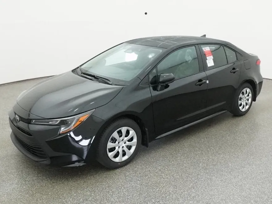 2026 Toyota Corolla LE photo 1