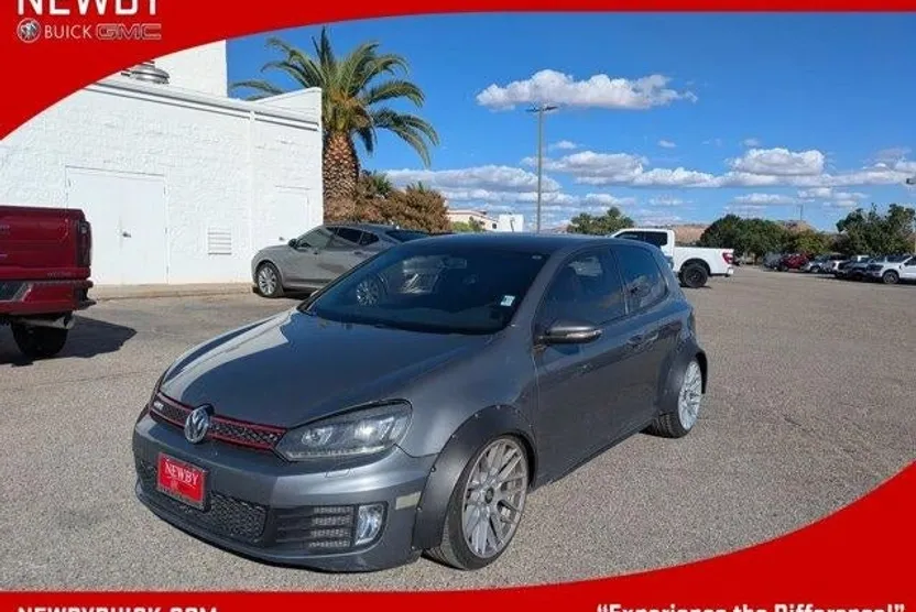 2013 Volkswagen Golf GTI Base photo 1