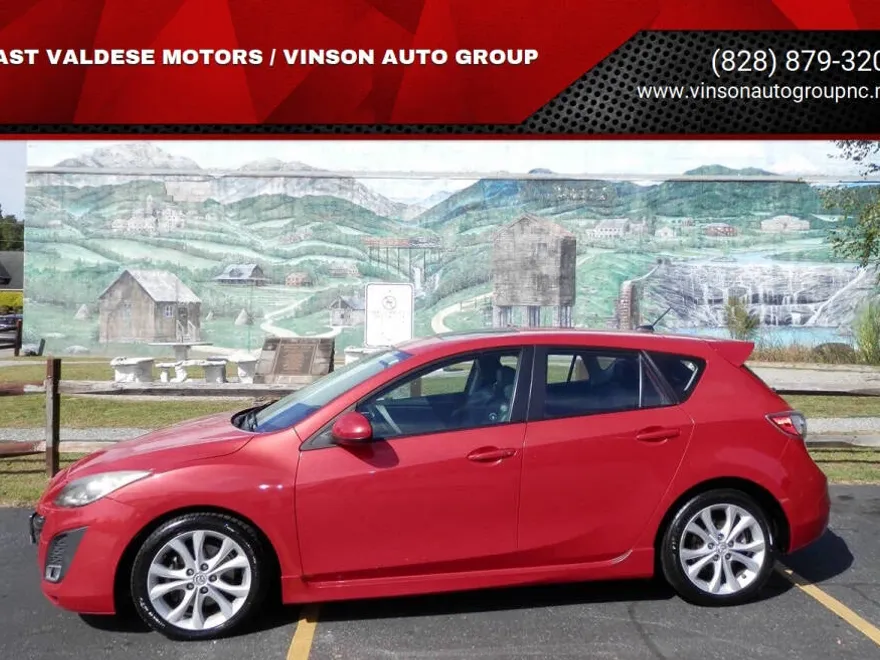 2011 Mazda Mazda3 s Grand Touring Hatchback photo 1