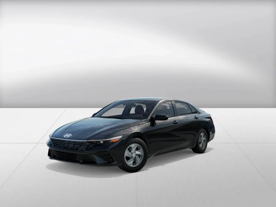 2025 Hyundai Elantra SE photo 1