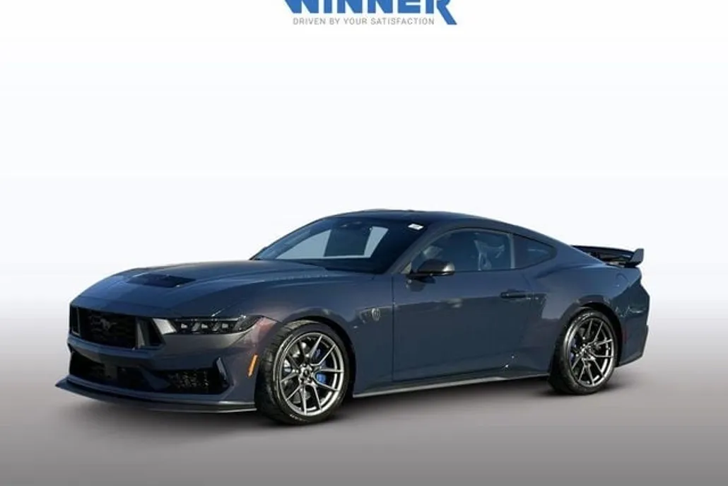 2024 Ford Mustang Dark Horse Deluxe photo 1