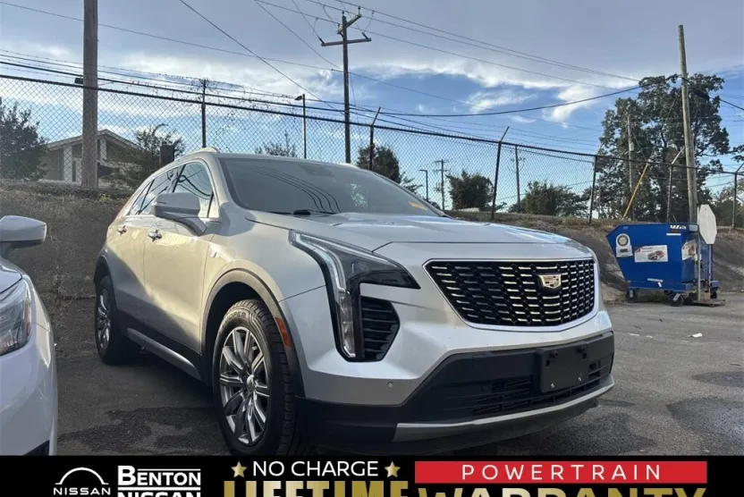 2022 Cadillac XT4 Premium Luxury photo 1
