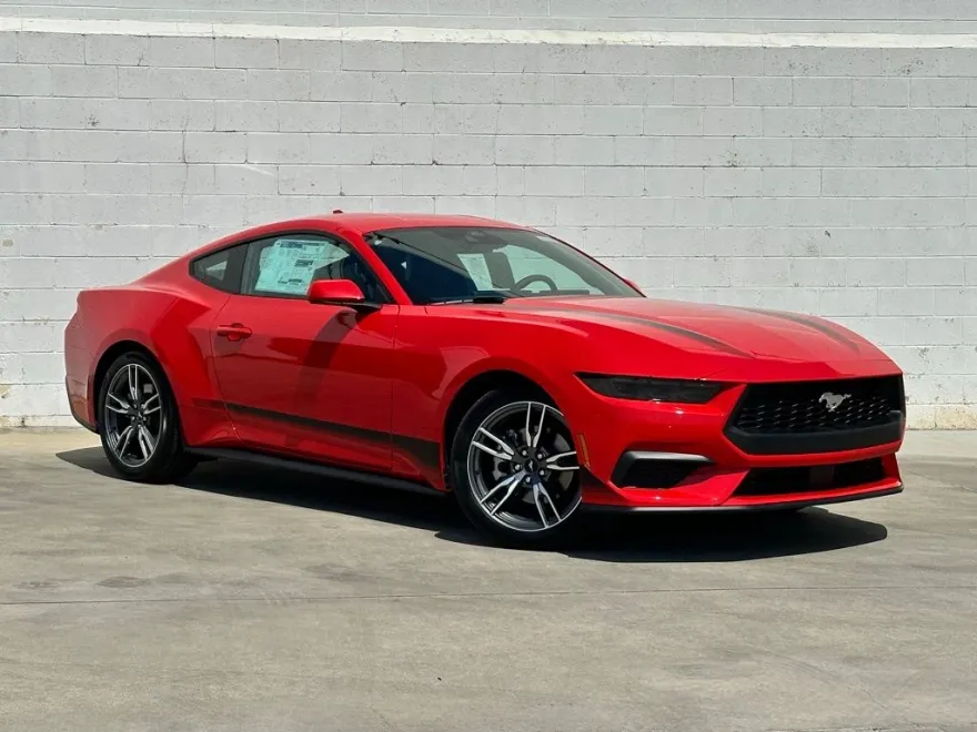 2025 Ford Mustang EcoBoost photo 1