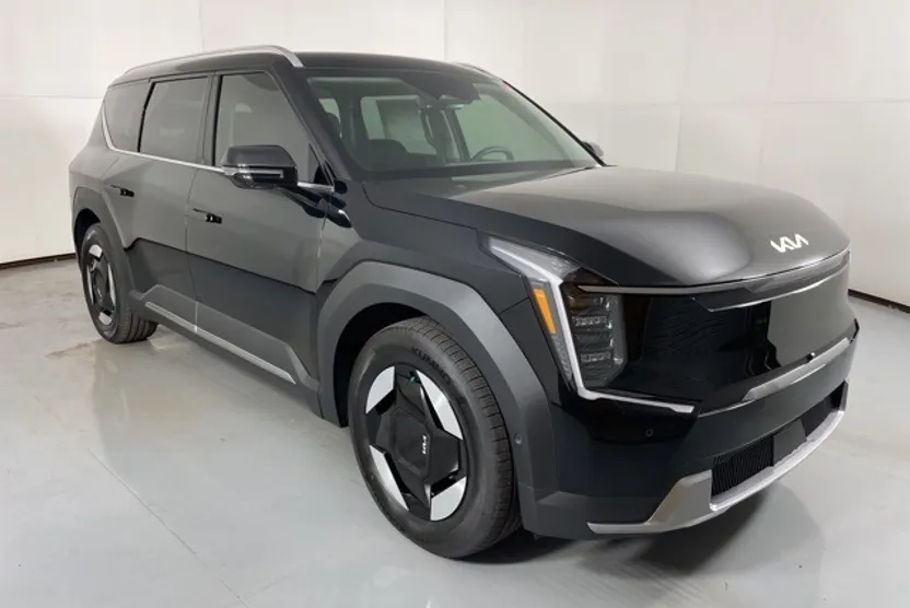 2026 Kia EV9 Wind photo 1