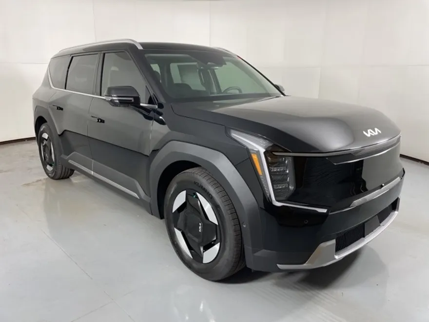 2026 Kia EV9 Wind photo 1